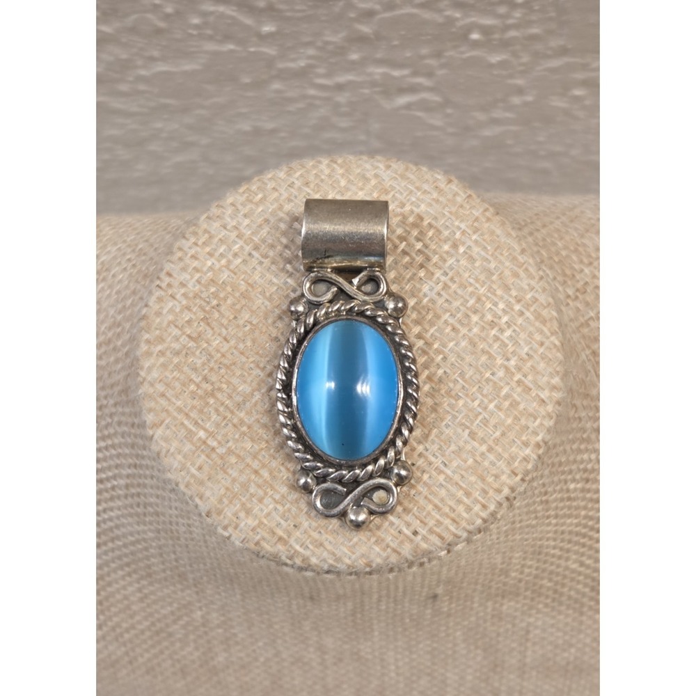 Vintage Sterling Silver Blue Cat's Eye Cabochon Pendant ATI Mexico 925